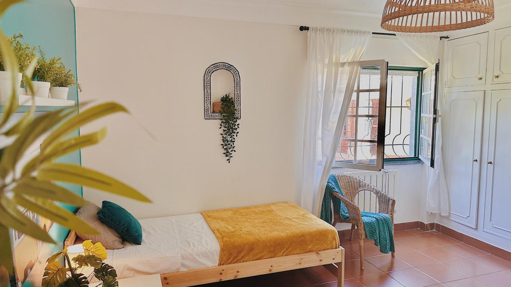Coastal Garden Paradise Retreat- 6 Min From The Beach Charneca  Eksteriør billede