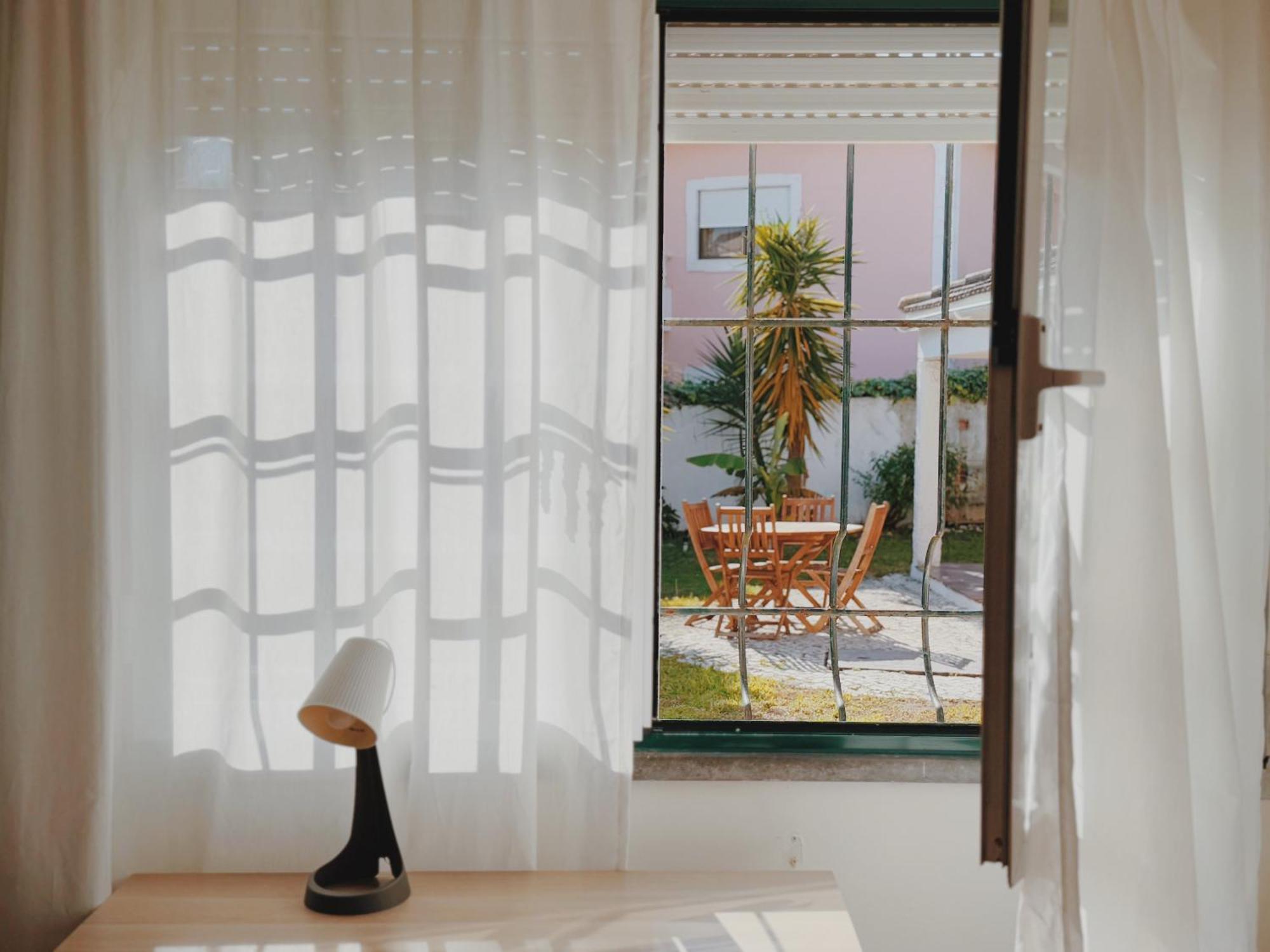 Coastal Garden Paradise Retreat- 6 Min From The Beach Charneca  Eksteriør billede
