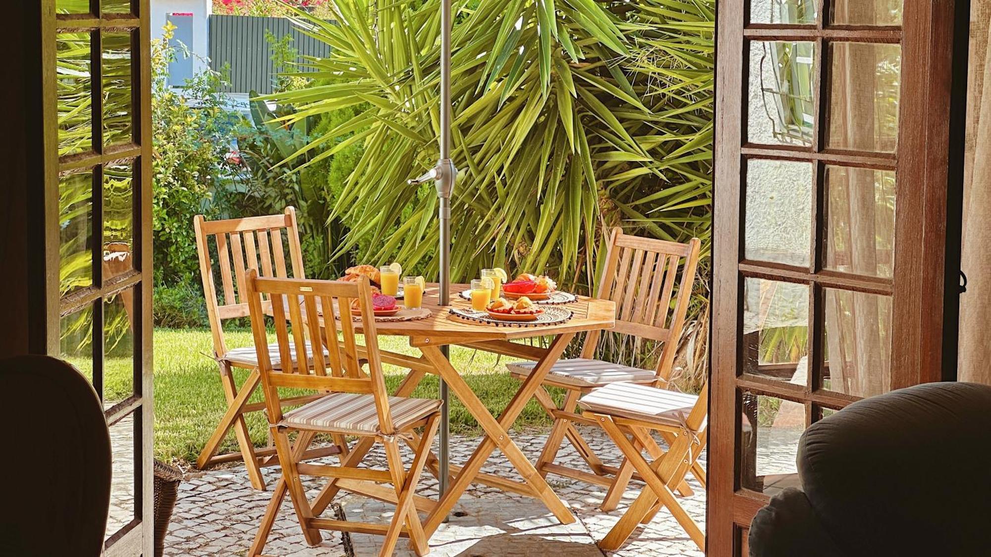 Coastal Garden Paradise Retreat- 6 Min From The Beach Charneca  Eksteriør billede